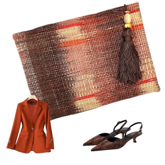 Rafael Sanchez Vintage Designer 12”x9” Pocket Clutch with Signature Tassel. - Picture 3 of 6